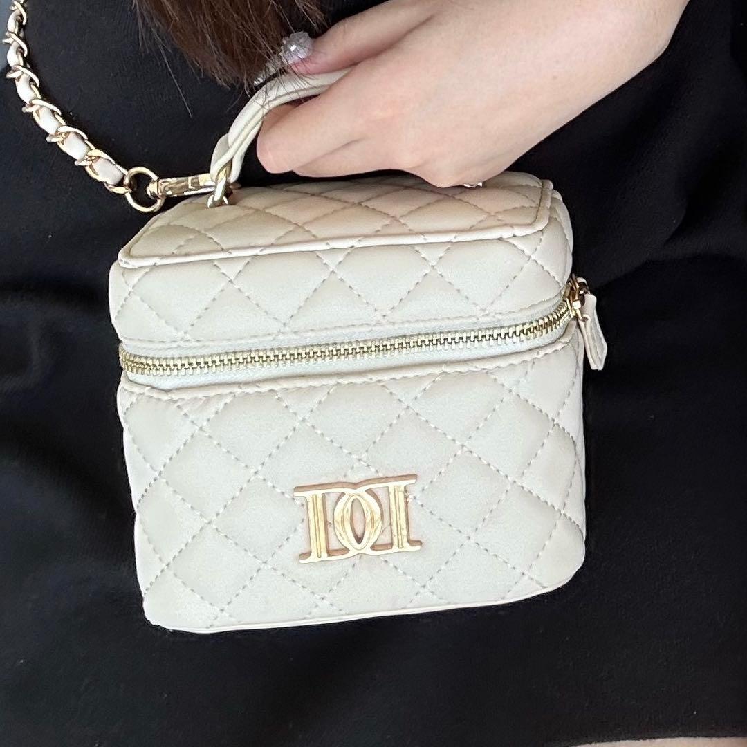 住*様 Darich ダーリッチ キルティングスクエアミニバッグ IVO アイボ