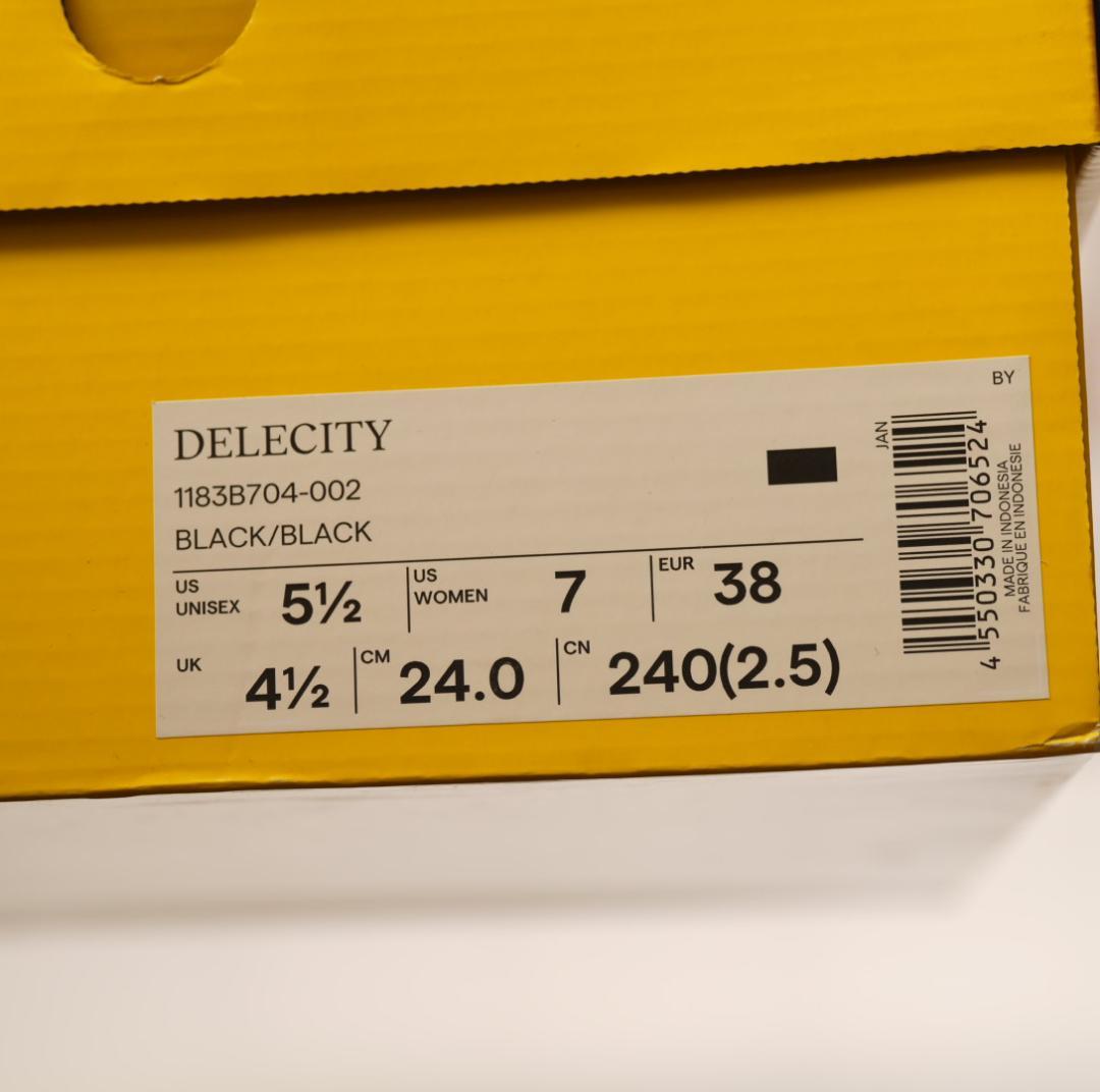 美品 Onitsuka Tiger DELECITY 24cm