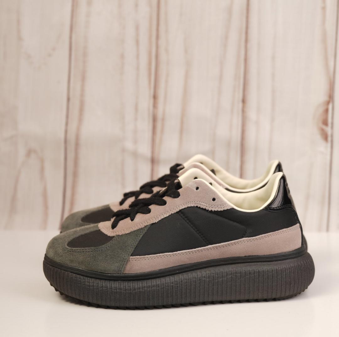 美品 Onitsuka Tiger DELECITY 24cm