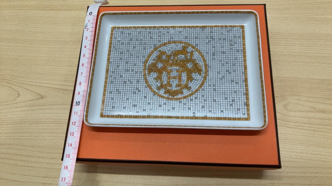 ★*♪様 未使用品！エルメス　モザイク　24ゴールド スクエアプレート