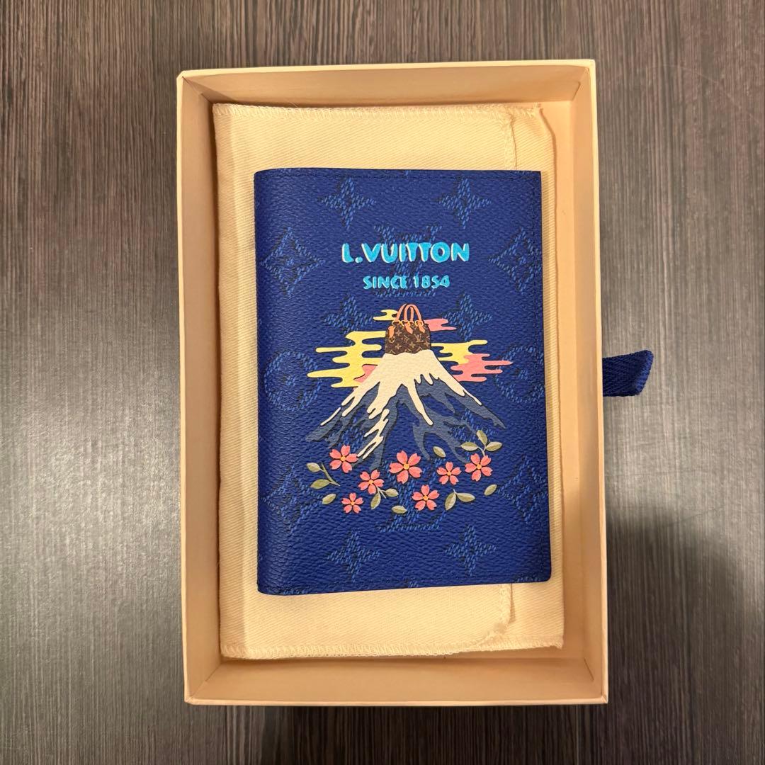 Louis Vuitton パスポートケース
