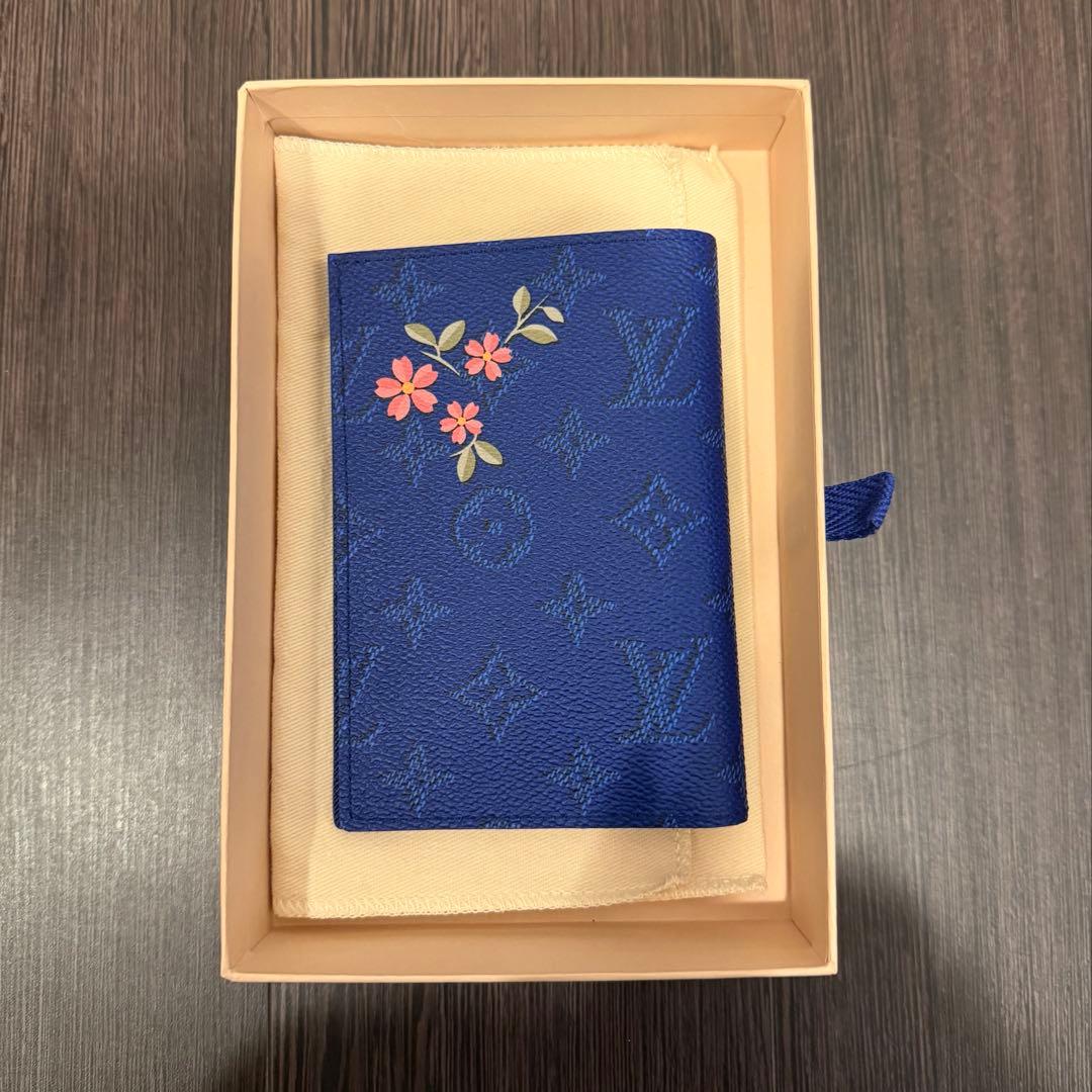 Louis Vuitton パスポートケース