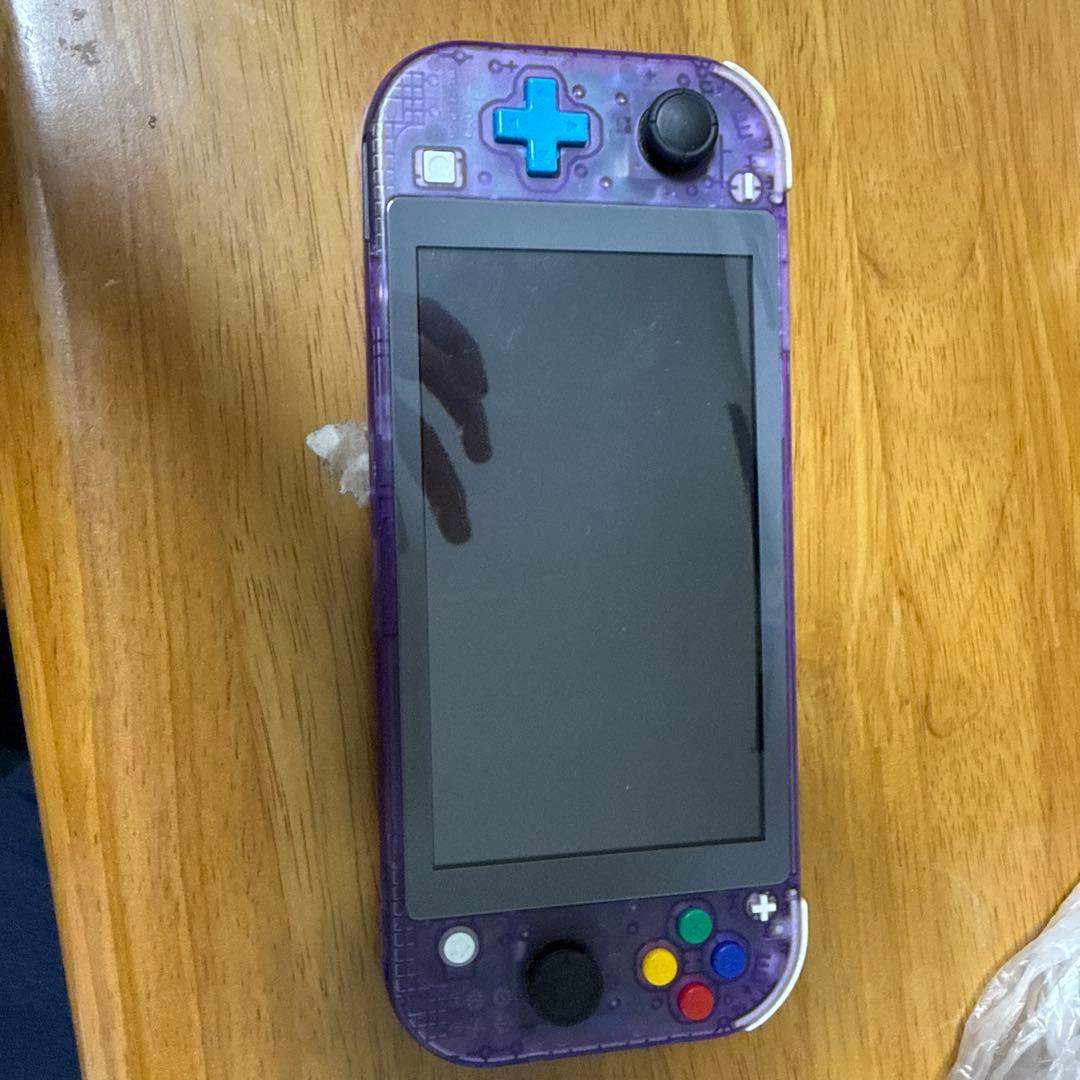 Nintendo Switch Lite本体