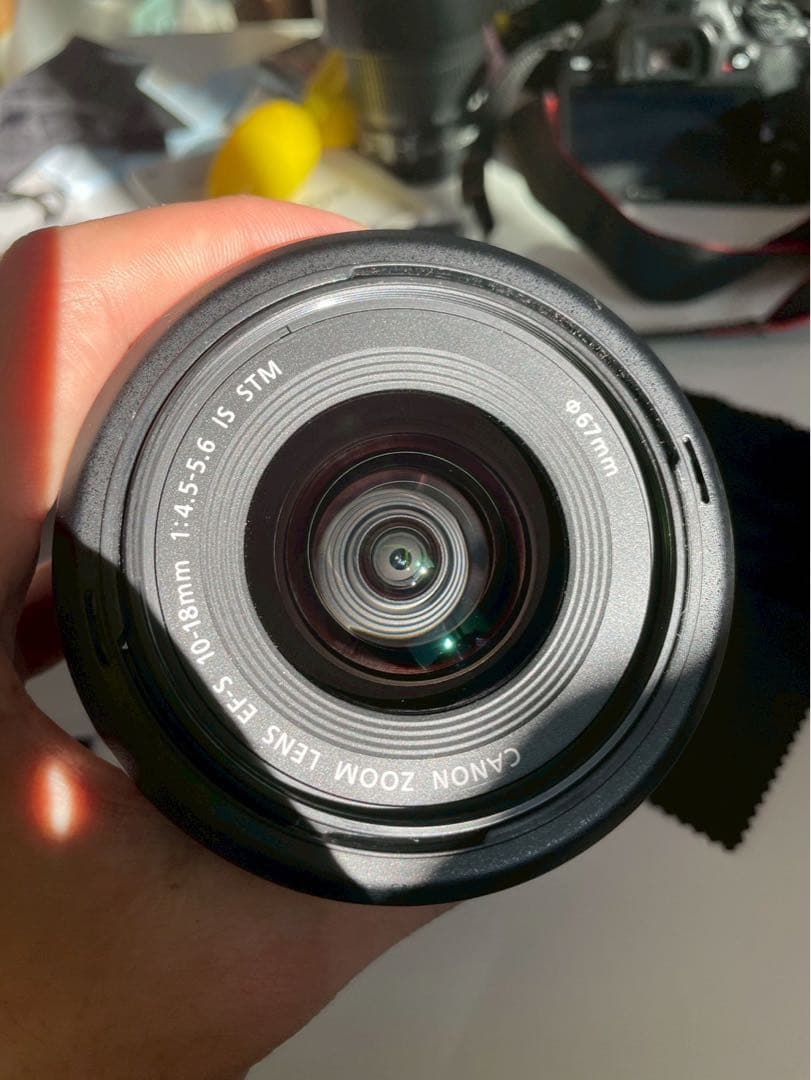 Canon 超広角ズームレンズ EF-S10-18mm、レンズカバー3種付き