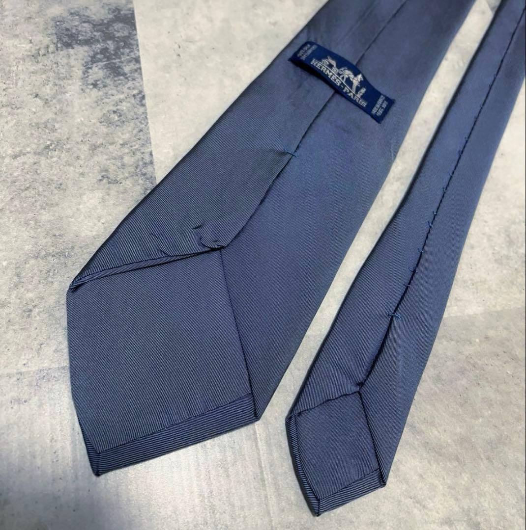 HERMES ネクタイ　ハイブランド ソリッド グレー