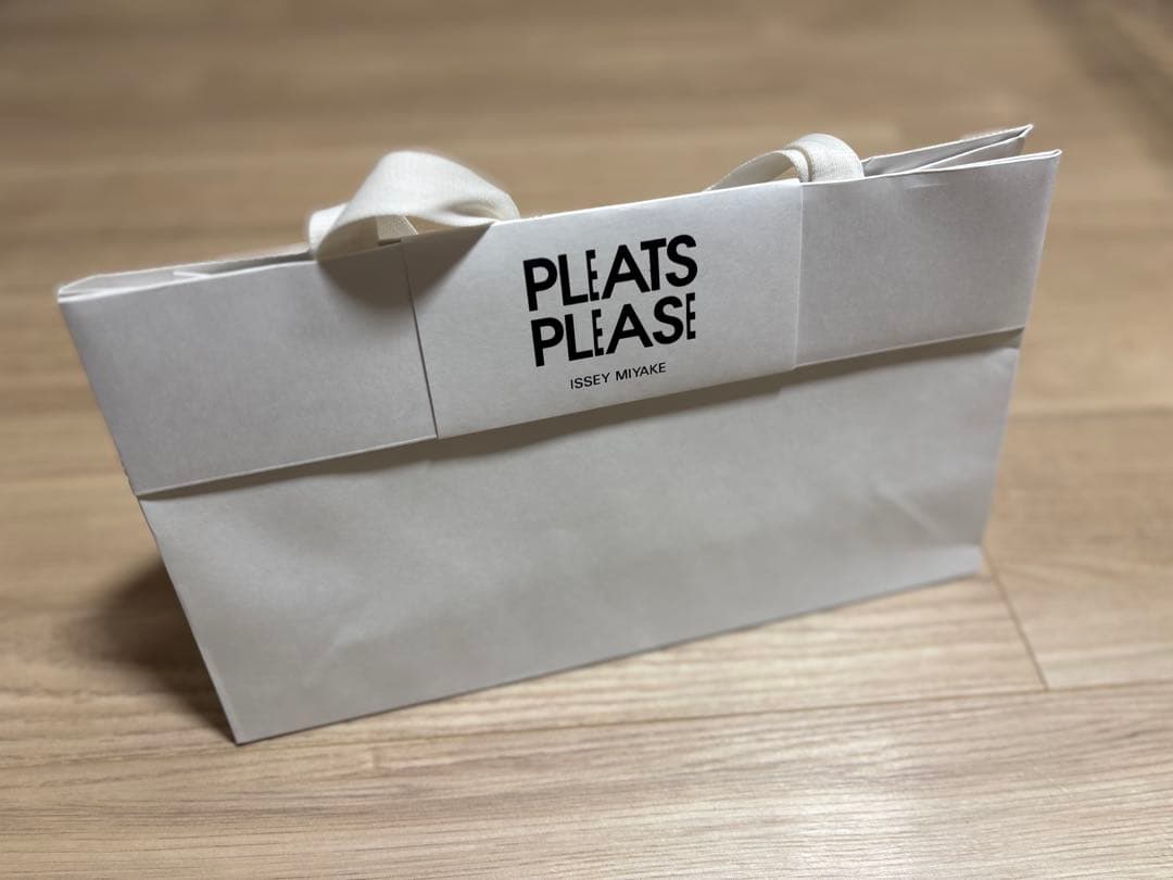 プリーツプリーズ pleats please 一乗ひかる　BRANDNEWDAY