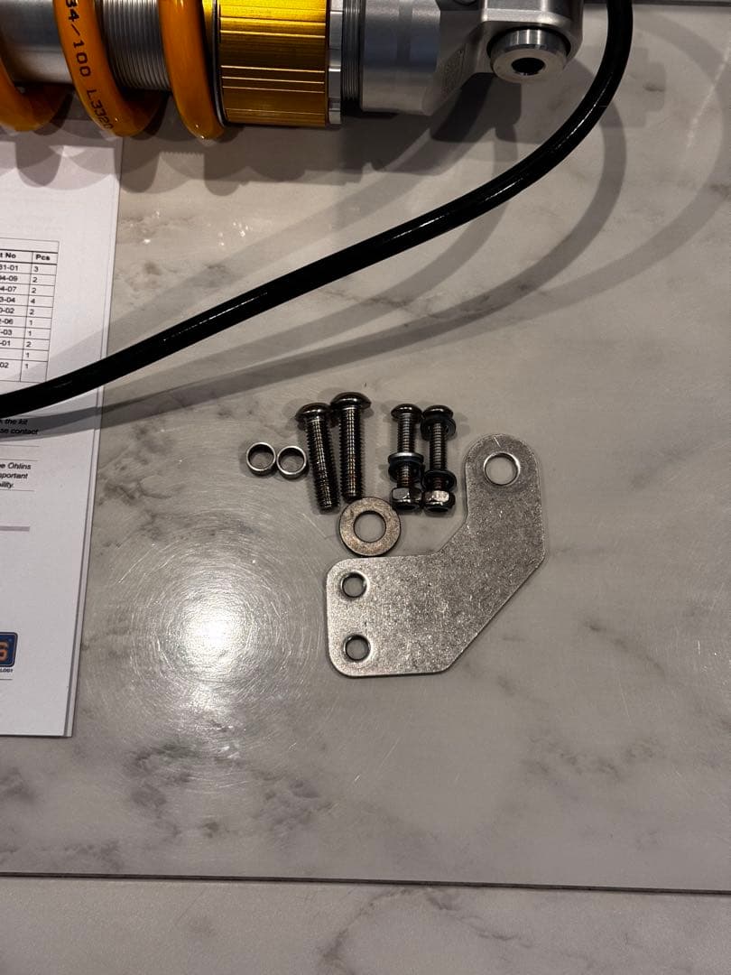 Z900RS オーリンズ リアサスペンション KA739