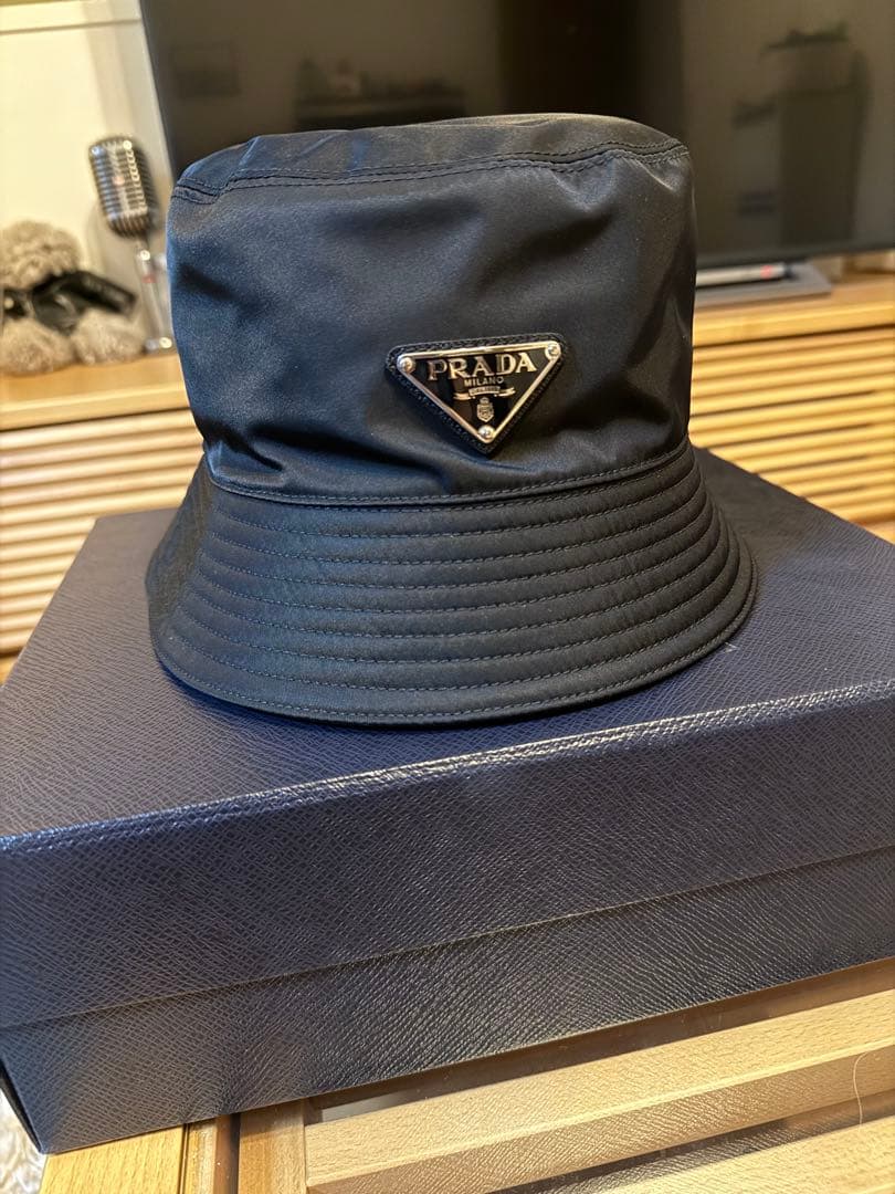 確実正規品　PRADA ブラック バケットハット　Sサイズ