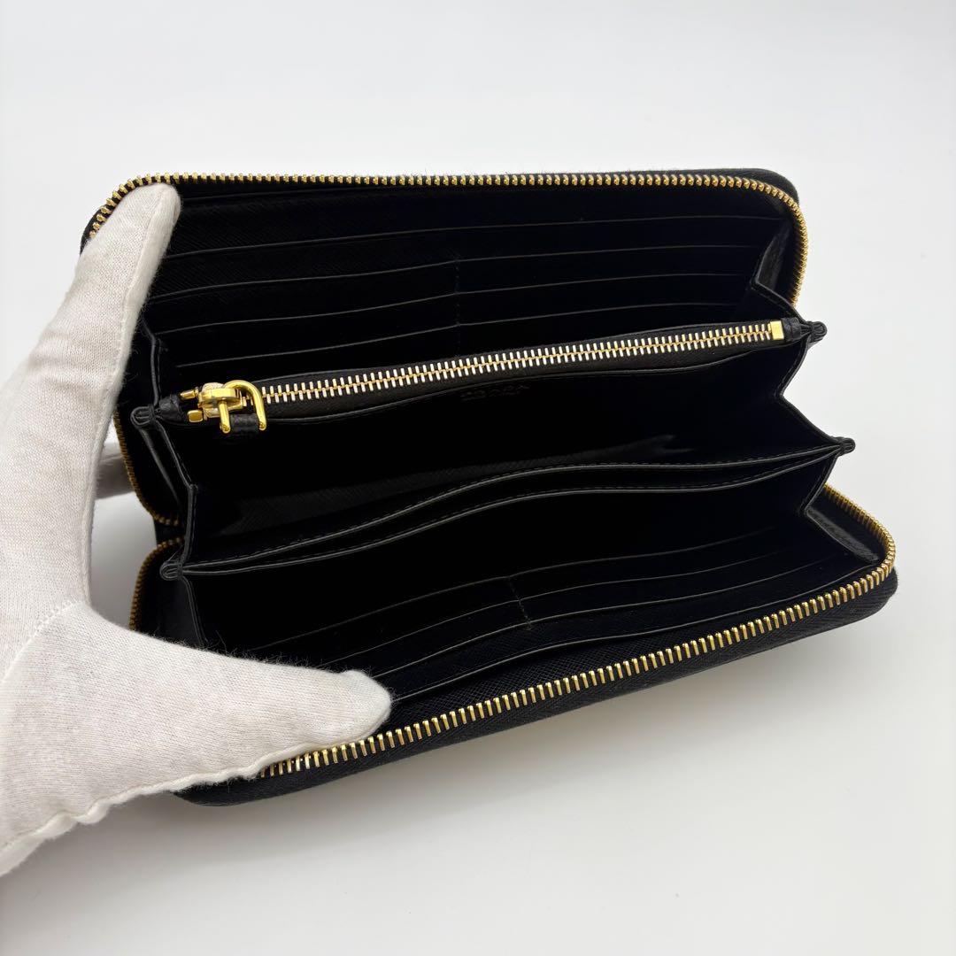 プラダ　ラウンドジップ　サフィアーノ　1ML506　長財布　39