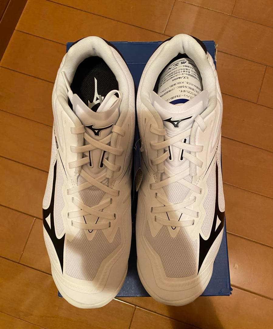 Mizuno WAVE LIGHTNING z6 ホワイト/ブラック27.0