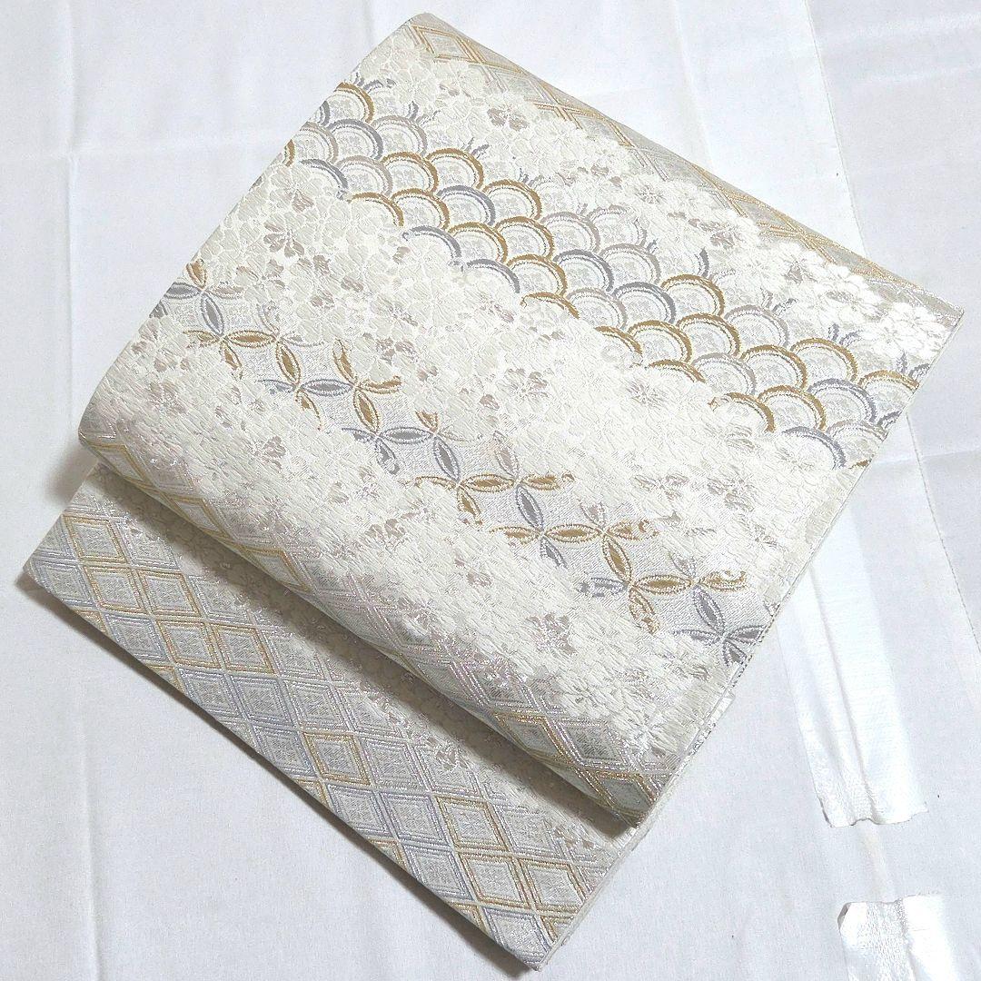 H 西陣織 有職文様 金銀糸 桜 白 青海波 七宝 六通 正絹 フォーマルな袋帯