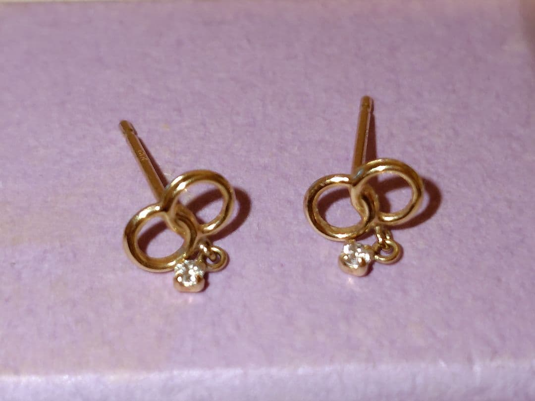 K18 YG ダイヤ ピアス 0.03カラット