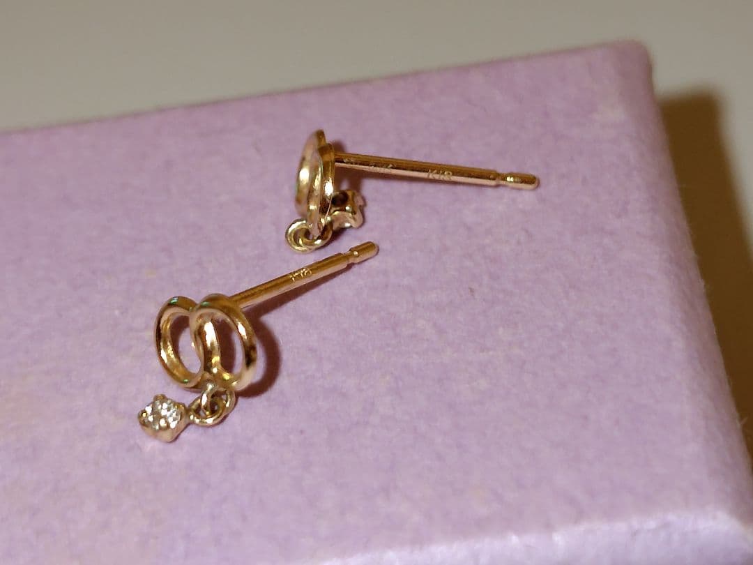 K18 YG ダイヤ ピアス 0.03カラット