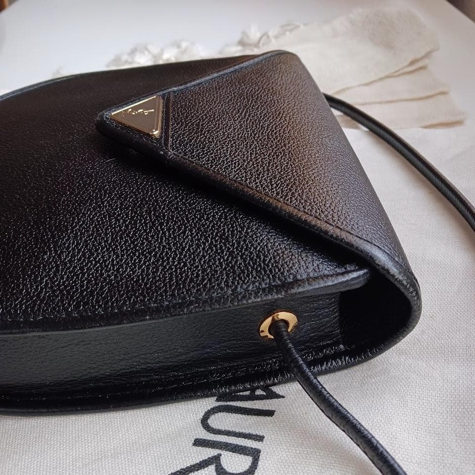 イブサンローランショルダーバック　YSL