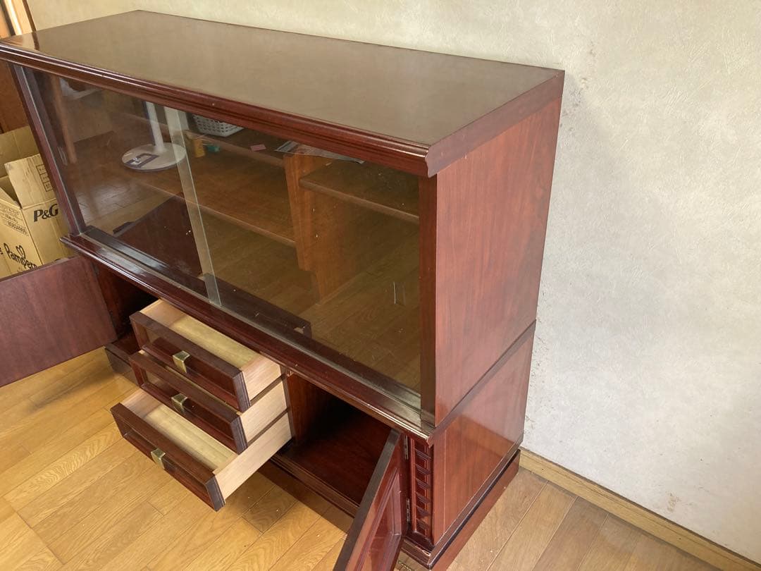 ななえリビングボード　キャビネット　食器棚　昭和レトロ　アンティーク　中古