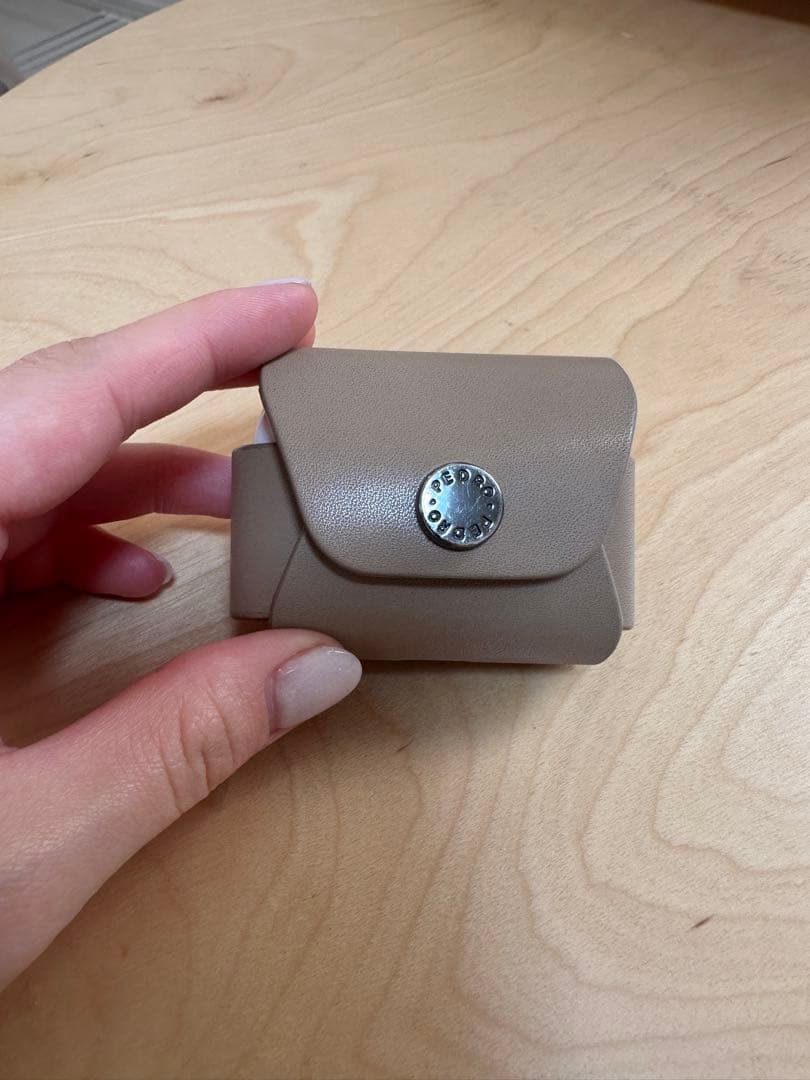 K*Z様 AirPods pro 本体　PEDRO 革ケース付き　値下げ中！