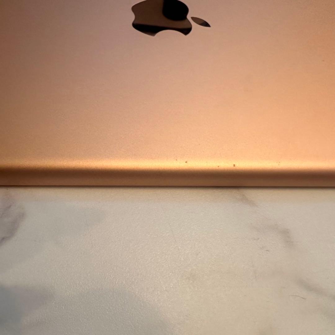 【中古品】iPad(第6世代) 32GB ゴールド