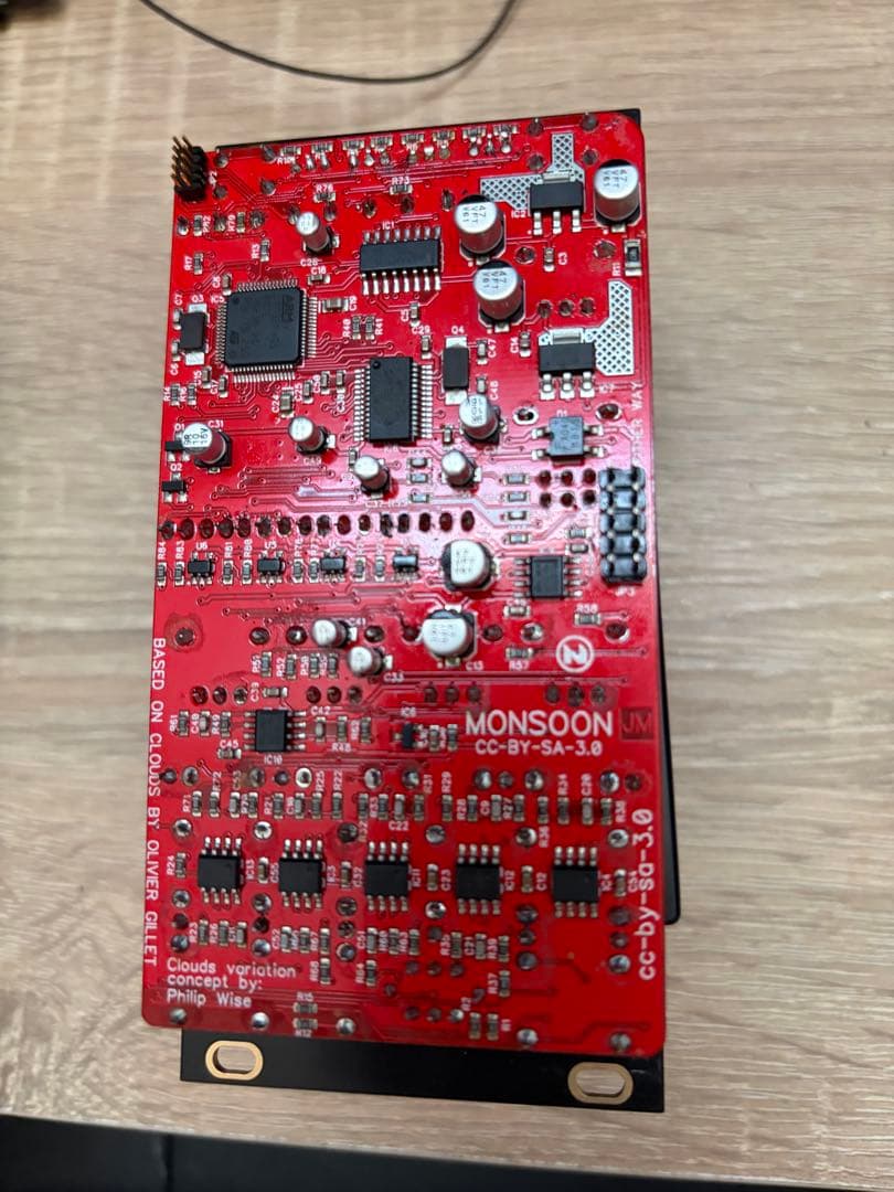 Monsson (Clouds クローン)モジュラーシンセ