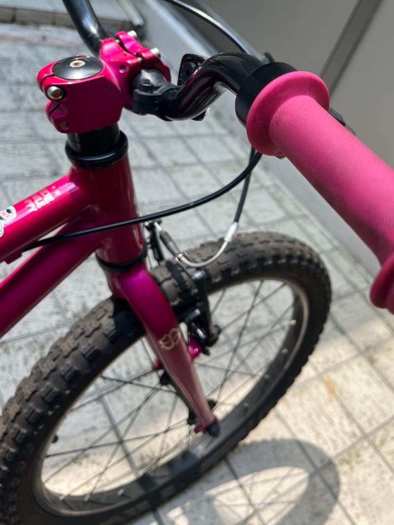 子供用 自転車 20インチ ヨツバサイクル　クリスタルピンク⭐︎直接受け渡しのみ⭐︎