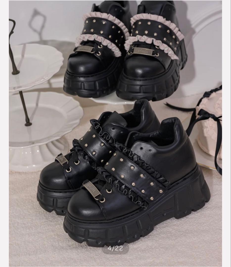 pium フリルベルトボリュームスニーカー(ブラック・M)