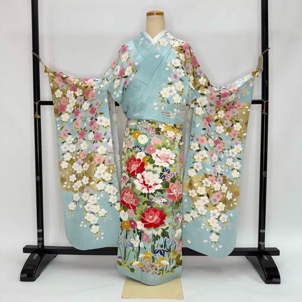 振袖 正絹 水色 古典花柄　裄69.5㎝ 　成人式 中古 D-107