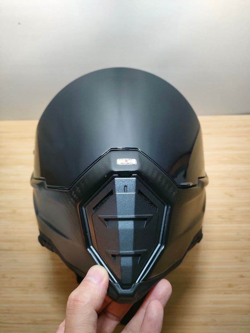 agv ヘルメット カーボン ax8