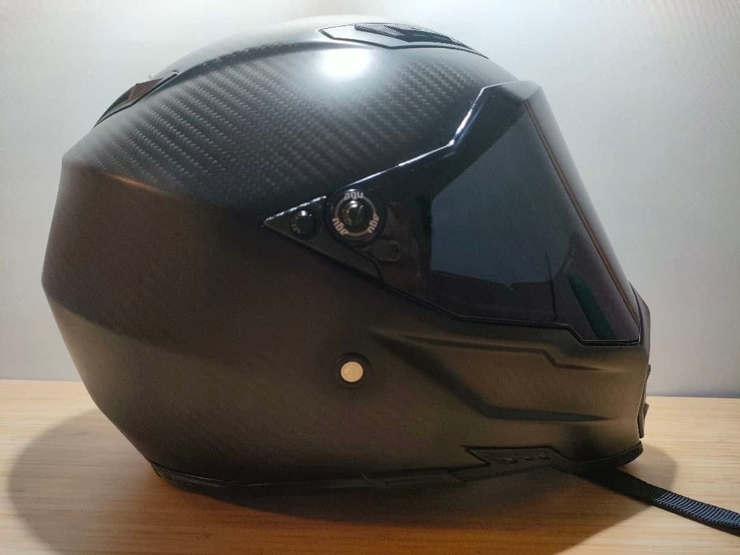agv ヘルメット カーボン ax8