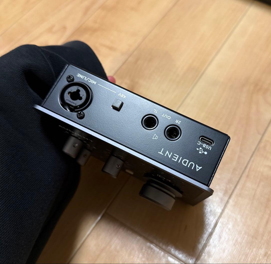A*q様 【ほぼ新品】AUDIENT iD4mkII オーディオインターフェイス