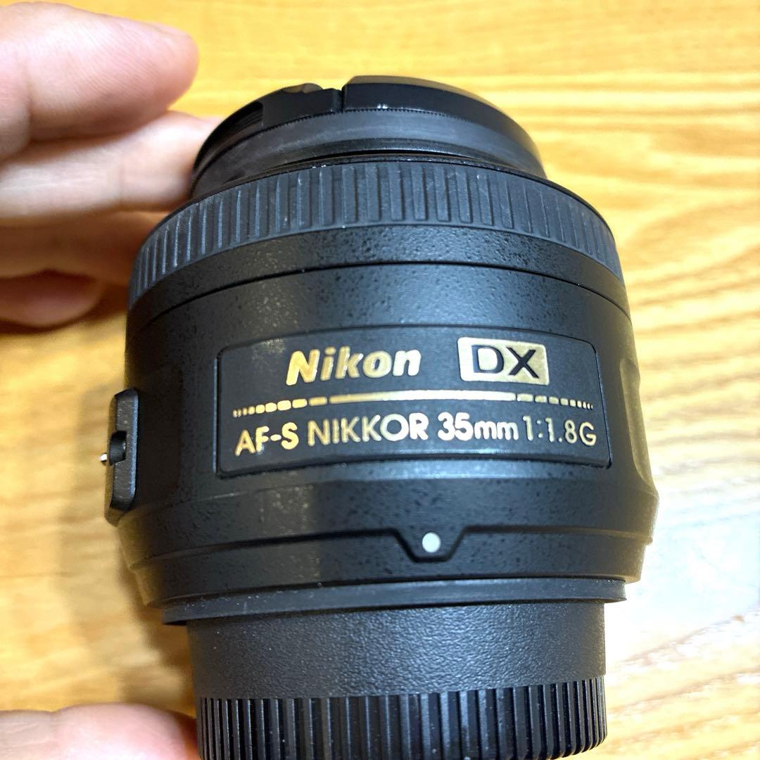 ニコン　単焦点レンズ　35mm Ｆ1.8