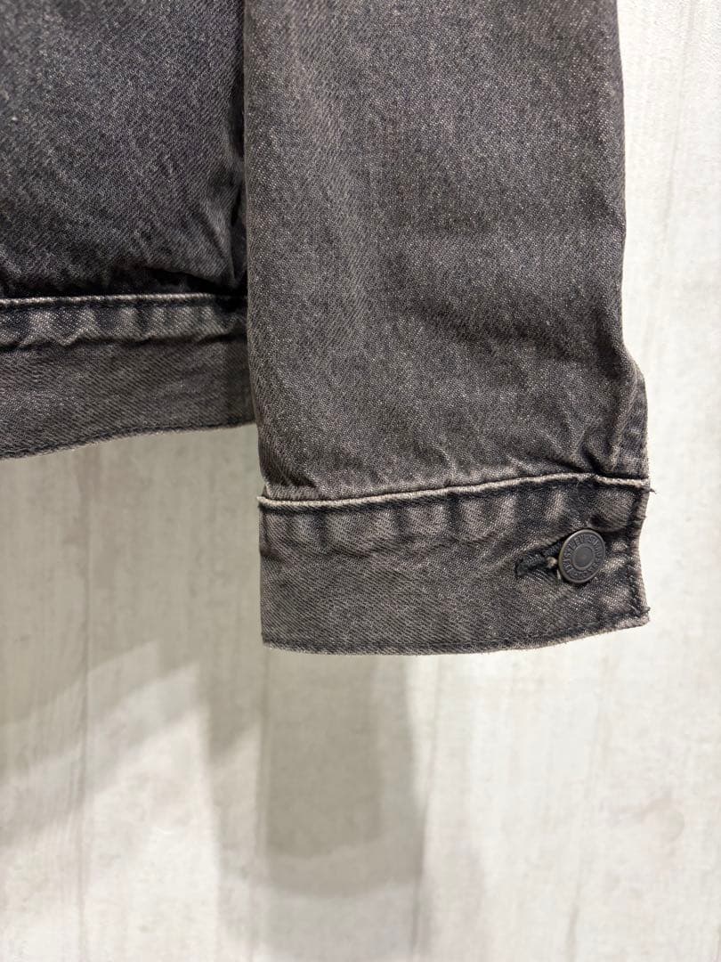 【美品】Levi's デニムジャケット　ブラック　2nd Mサイズ