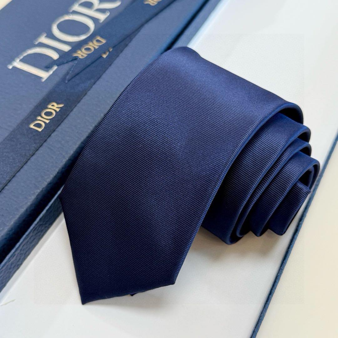 Dior ネイビー シルク ネクタイ 箱付き