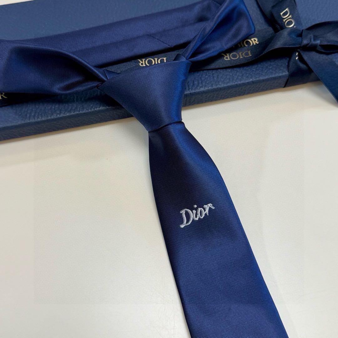 Dior ネイビー シルク ネクタイ 箱付き