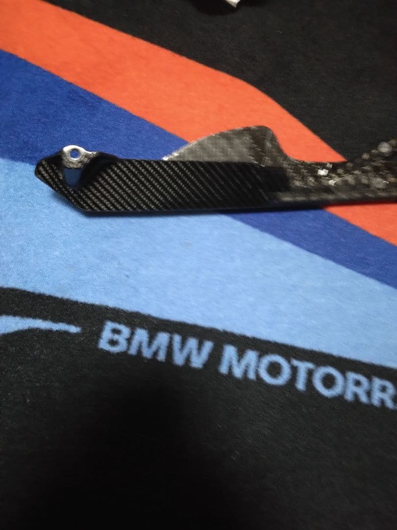 s1000rrチェーンガード　k67　カーボン