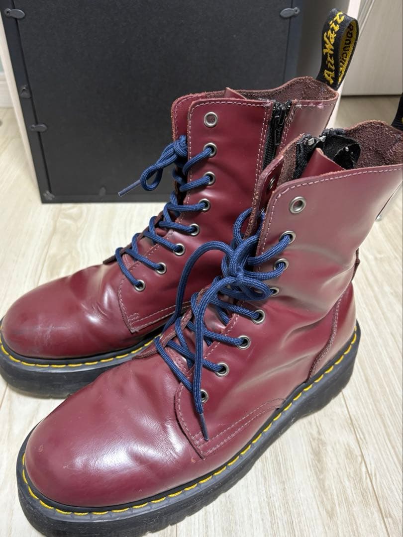 氷室京介ドクターマーチンクレイジーボム8ホールUK9