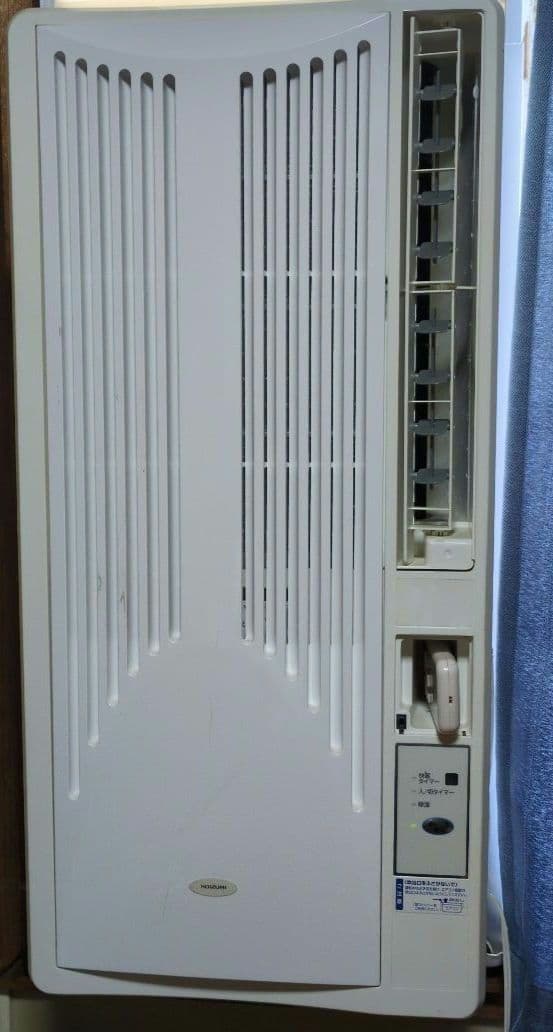 窓用エアコン ホワイト 冷房機能　ウィンド型ルームエアコン。小泉成器。ほぼ未使用