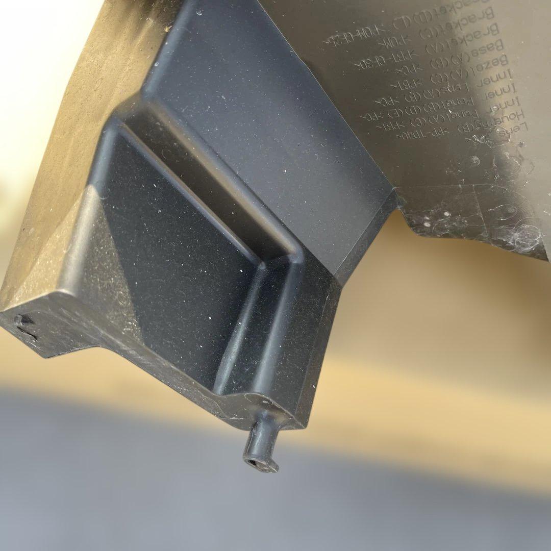 30アルファード左中古ヘッドライト　81185-V2230