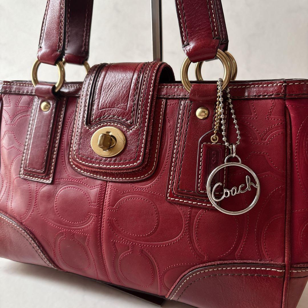 00s COACH レガシー シグネチャー エンボス レザー ショルダーバッグ