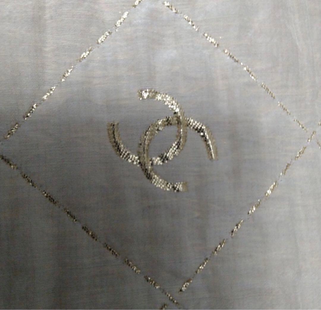 CHANEL キルティングマフラー ホワイト・ゴールド・金