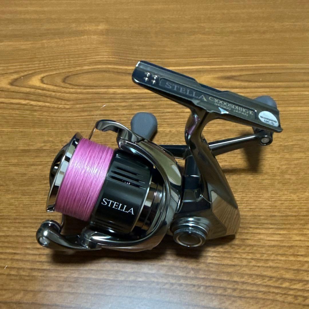 【美品】シマノ 22ステラ C3000SDHHG スピニングリール