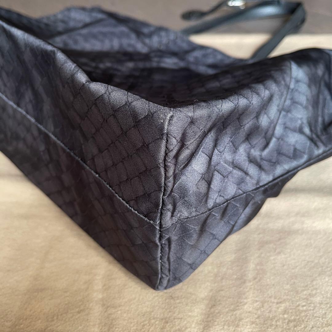 ボッテガヴェネタ イントレッチオ リュージョン ナイロントートバッグ 黒 美品