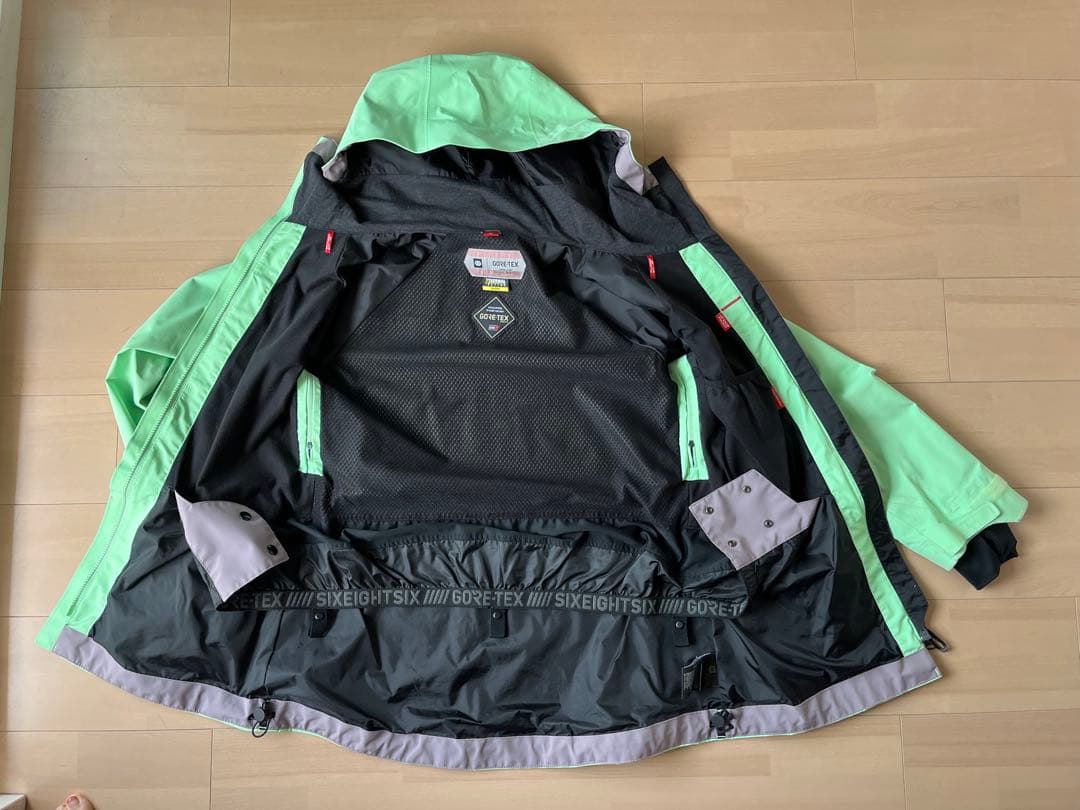 686 ゴアテックス　スノーボードウェア (女性用) M