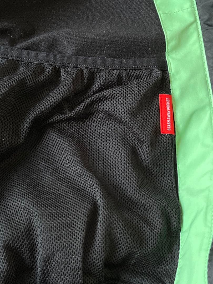 686 ゴアテックス　スノーボードウェア (女性用) M