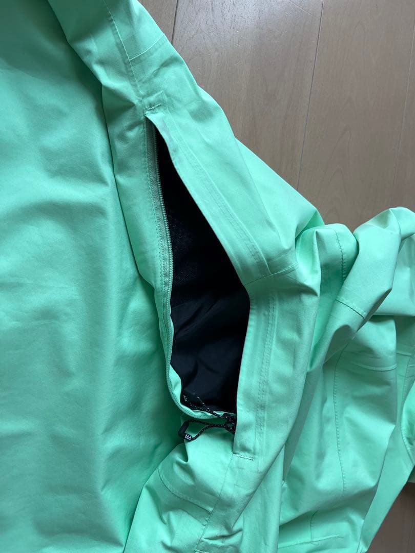 686 ゴアテックス　スノーボードウェア (女性用) M