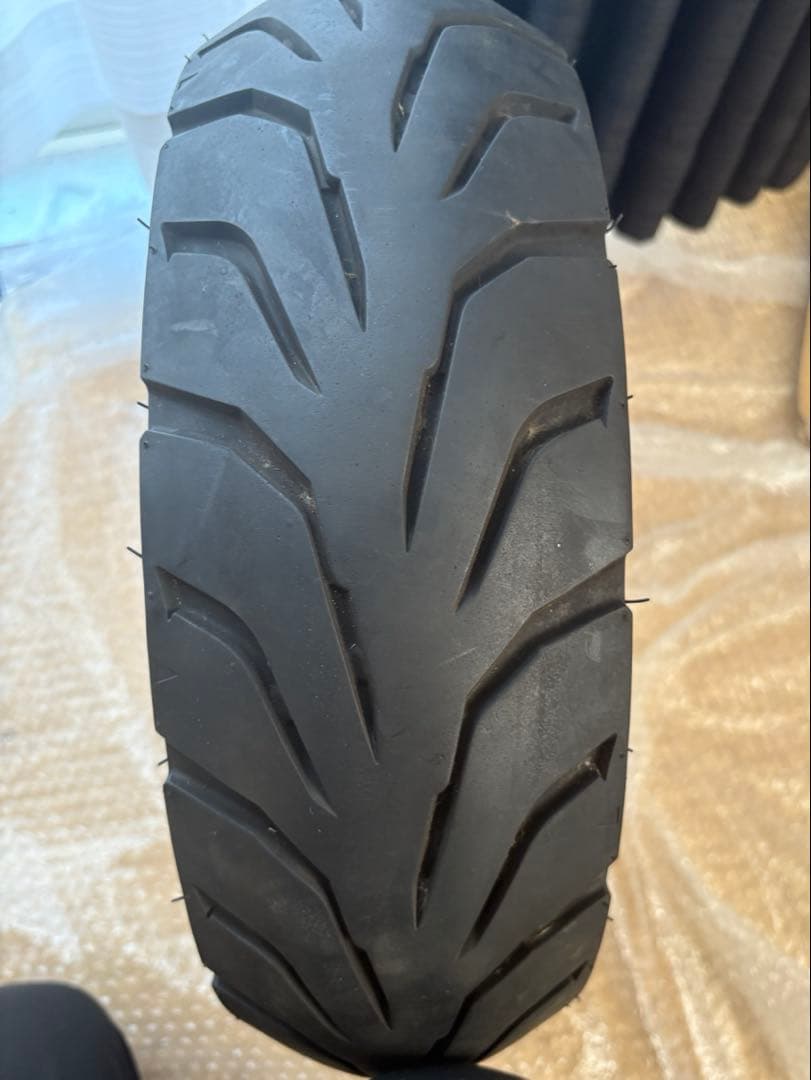 12インチキャストホイールとタイヤセット　4j