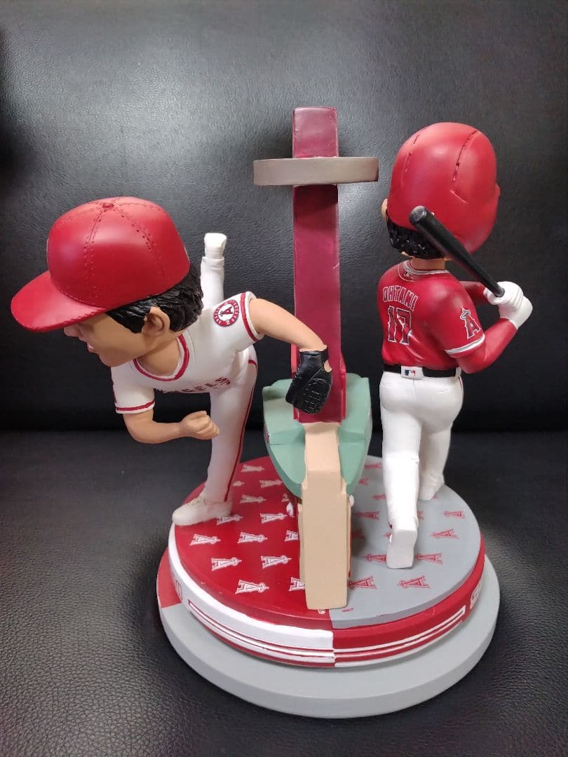 【最安値】960個限定 大谷翔平 二刀流　回転式ボブルヘッド エンゼルス希少品