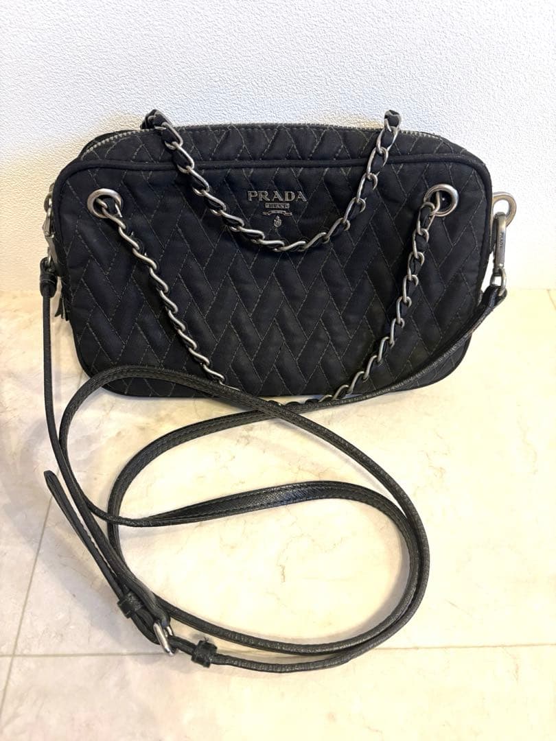 直営店購入⭐︎PRADA ブラック チェーン ショルダーバッグ