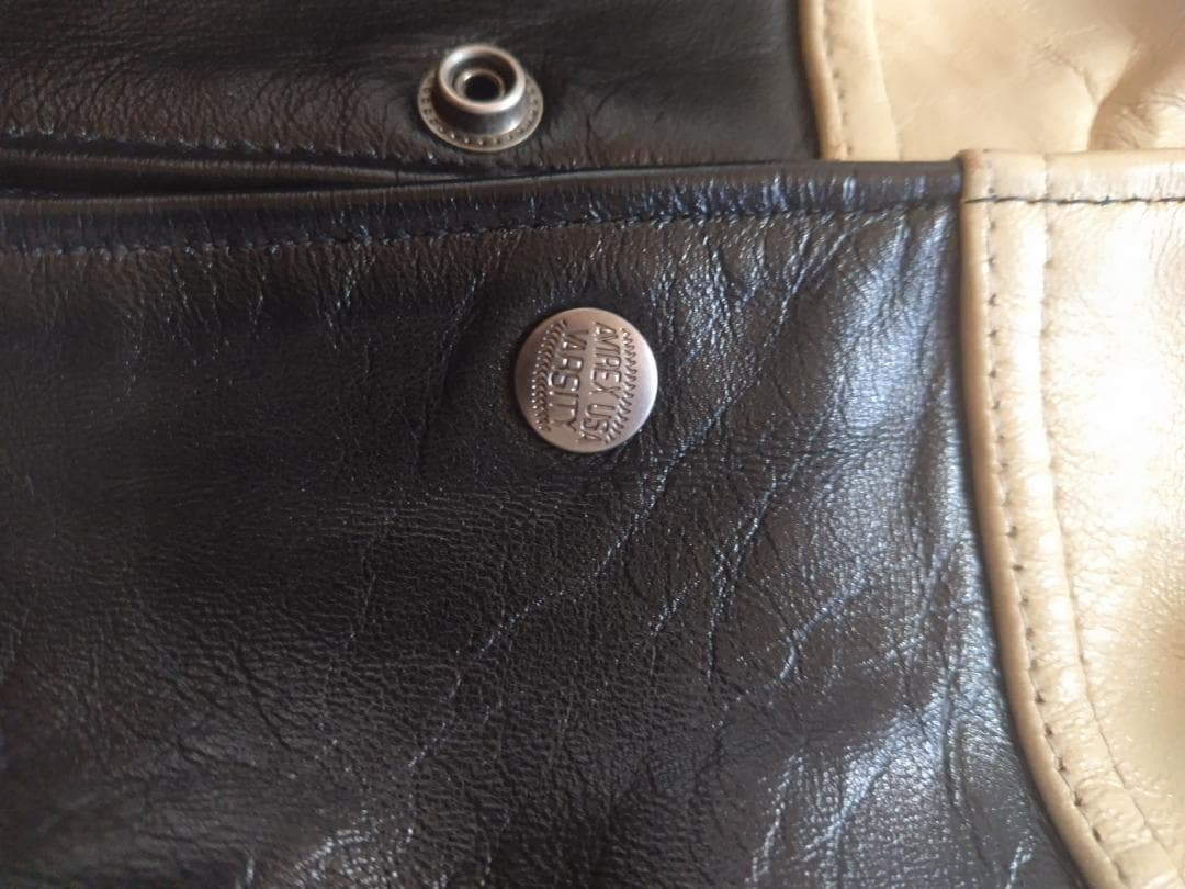 ヴィンテージ!AVIREX スタジャン 黒/ベージュ