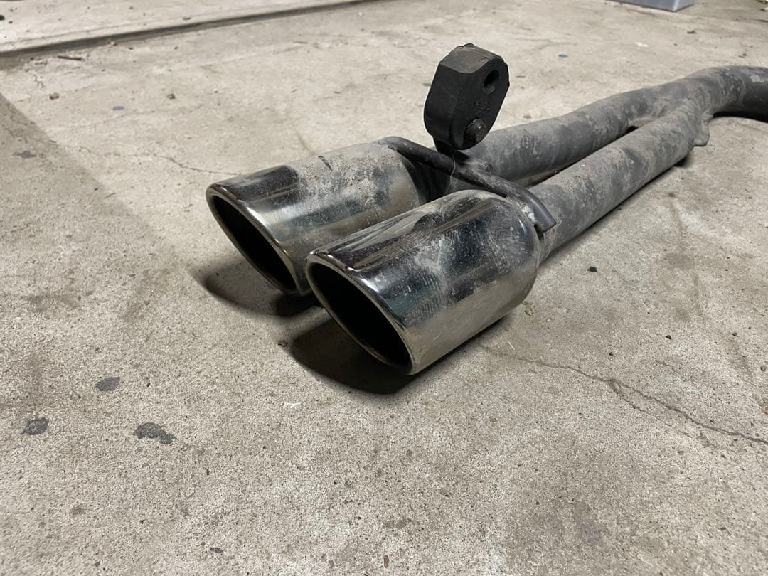 ラクティス　メーカー不明2本だし　NCP100 車検対応　マフラー