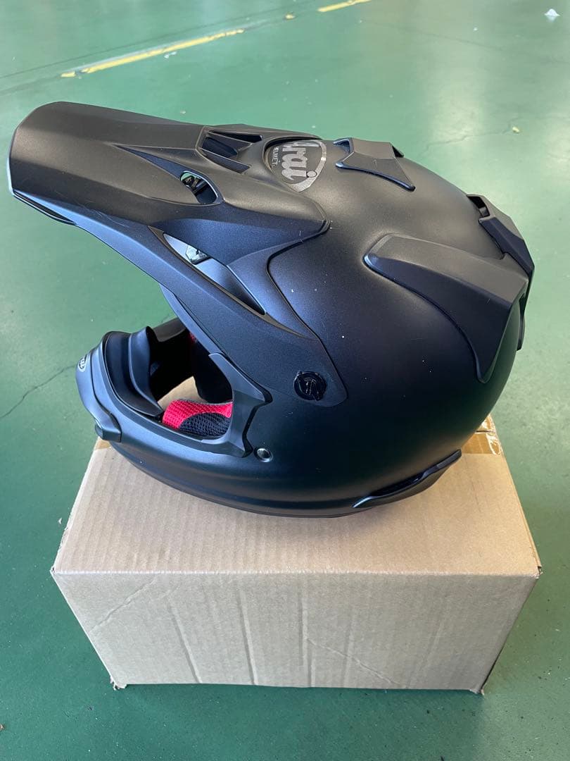 Arai V-cross 4 フラットブラック L アライ　59-60cm