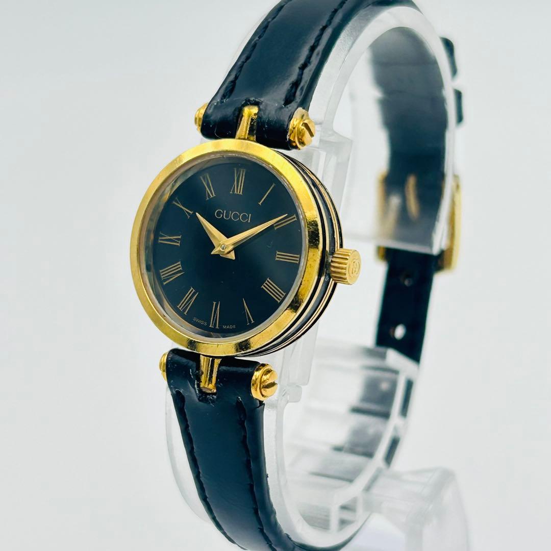 GUCCI レディース 腕時計 ブラック/ゴールド